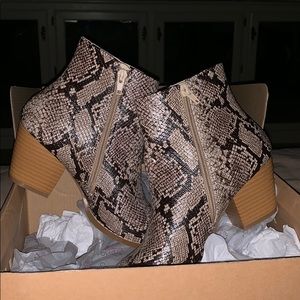 Free people snake skin Shoes
